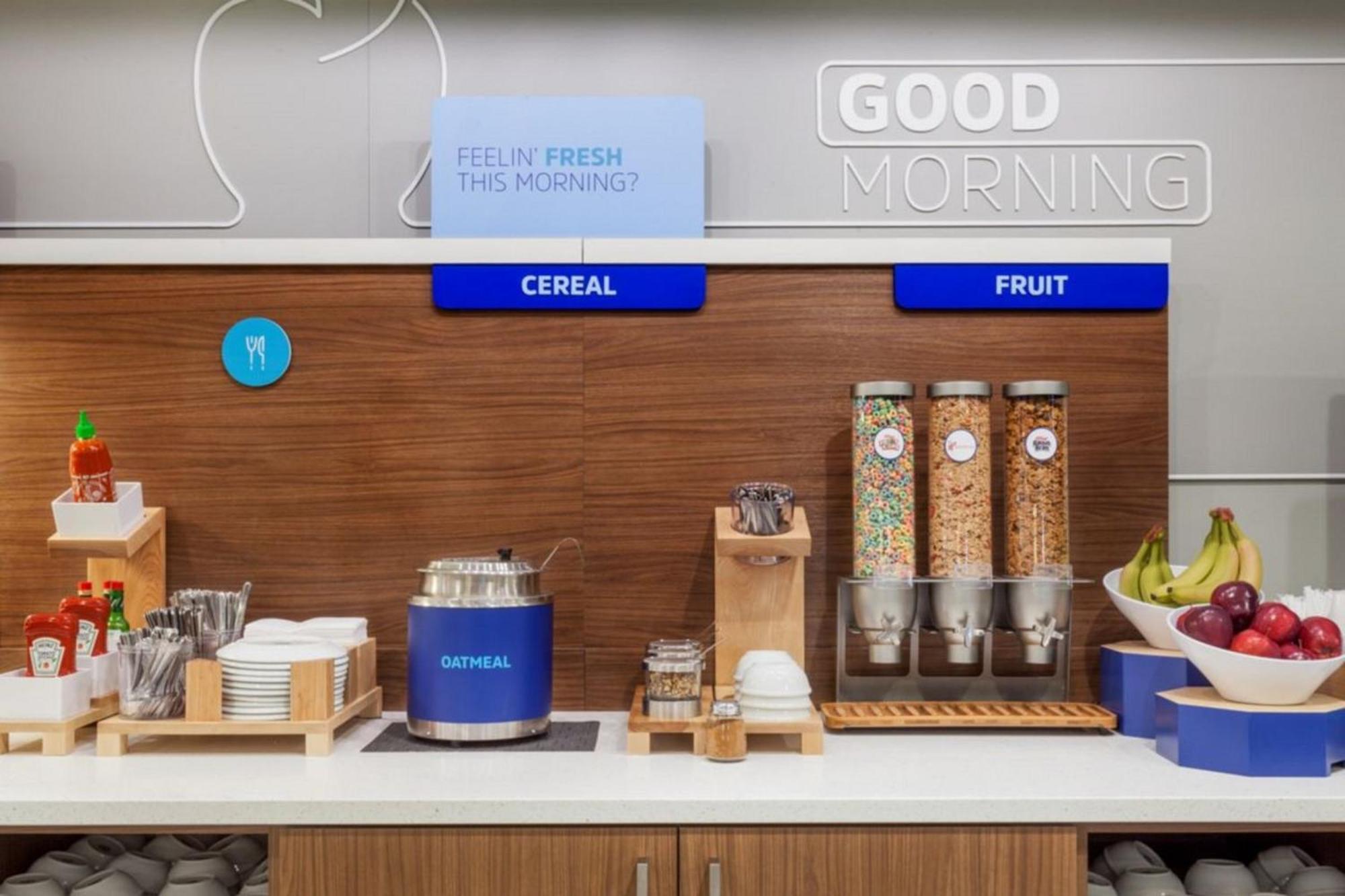 Holiday Inn Express & Suites Austin Airport East By Ihg 外观 照片