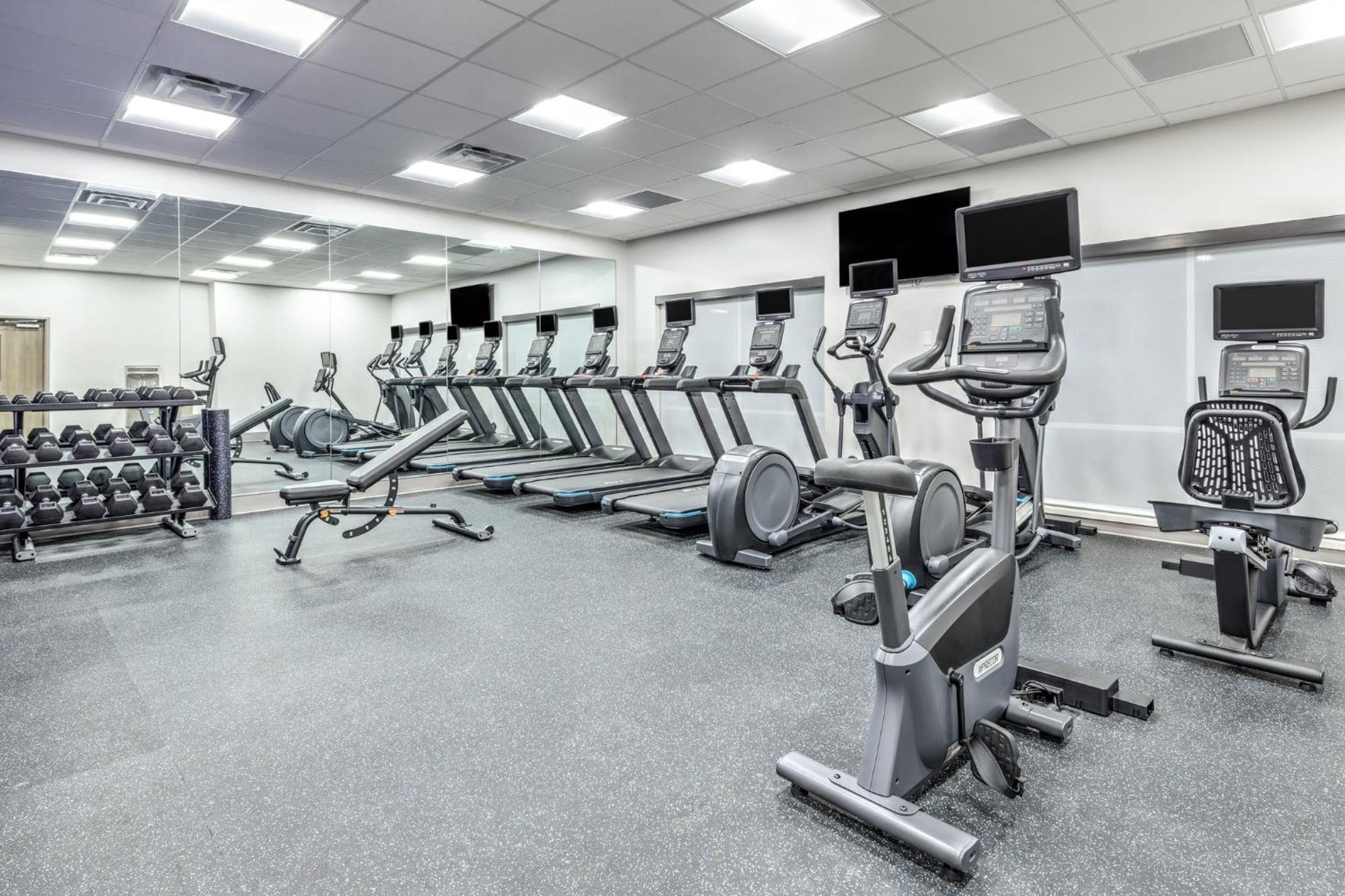 Holiday Inn Express & Suites Austin Airport East By Ihg 外观 照片