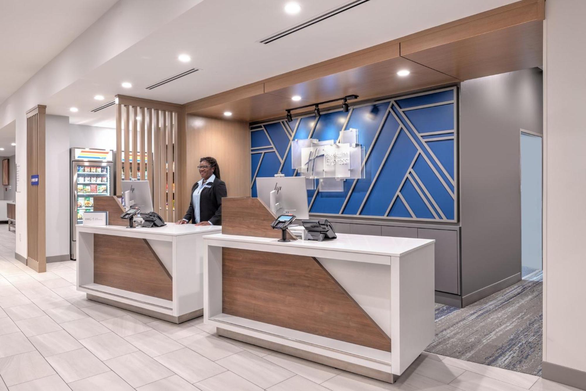 Holiday Inn Express & Suites Austin Airport East By Ihg 外观 照片