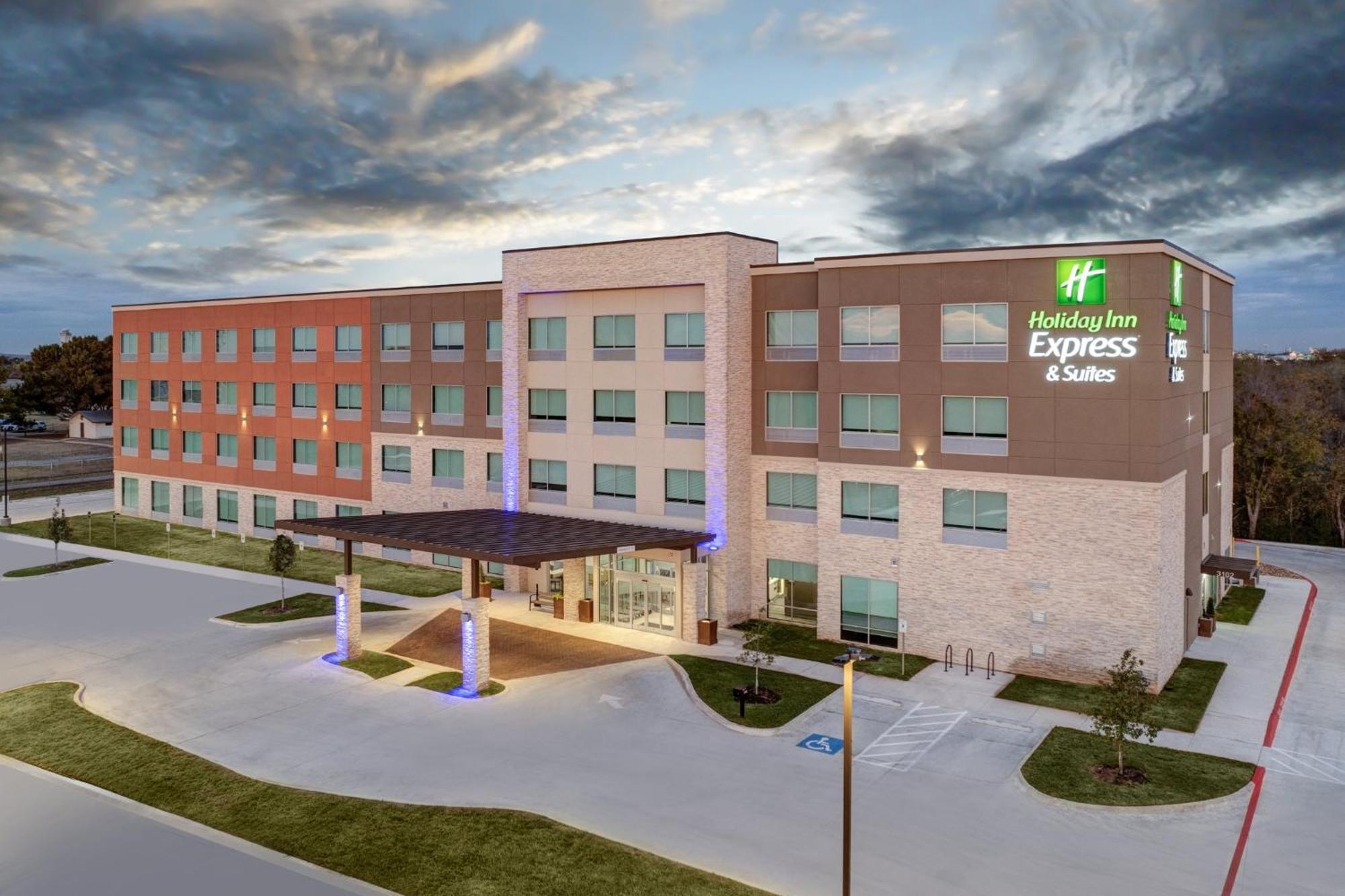Holiday Inn Express & Suites Austin Airport East By Ihg 外观 照片